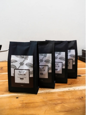 Torra 75 Economic - 3 Cafés Gourmet 250g + 1 Café Especial 250g Torra 75 Economic - 3 Cafés Gourmet 250g + 1 Café Especial 250g